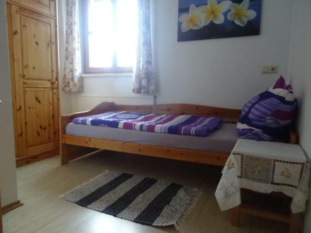Desl'S Little Farm Apartment Waldburg Екстериор снимка
