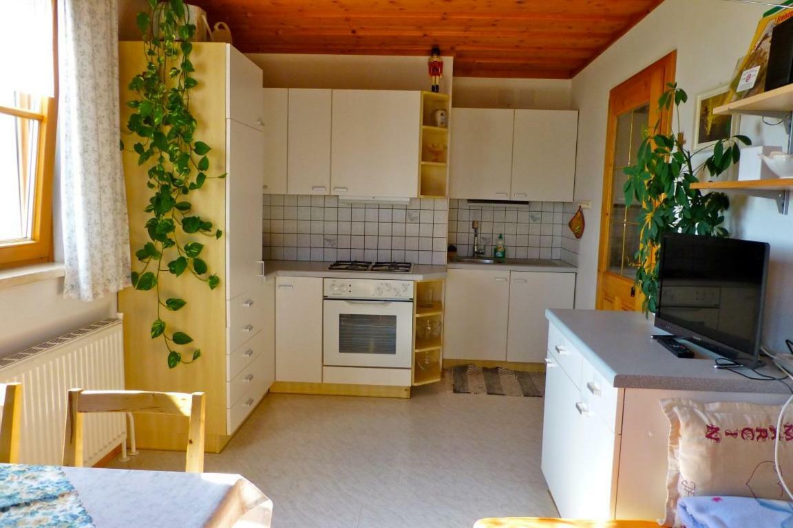 Desl'S Little Farm Apartment Waldburg Екстериор снимка